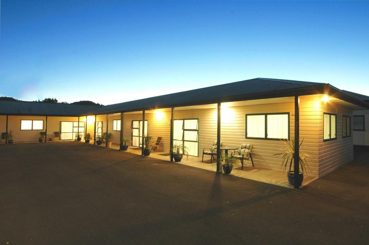 Coromandel Court Motel ภายนอก รูปภาพ